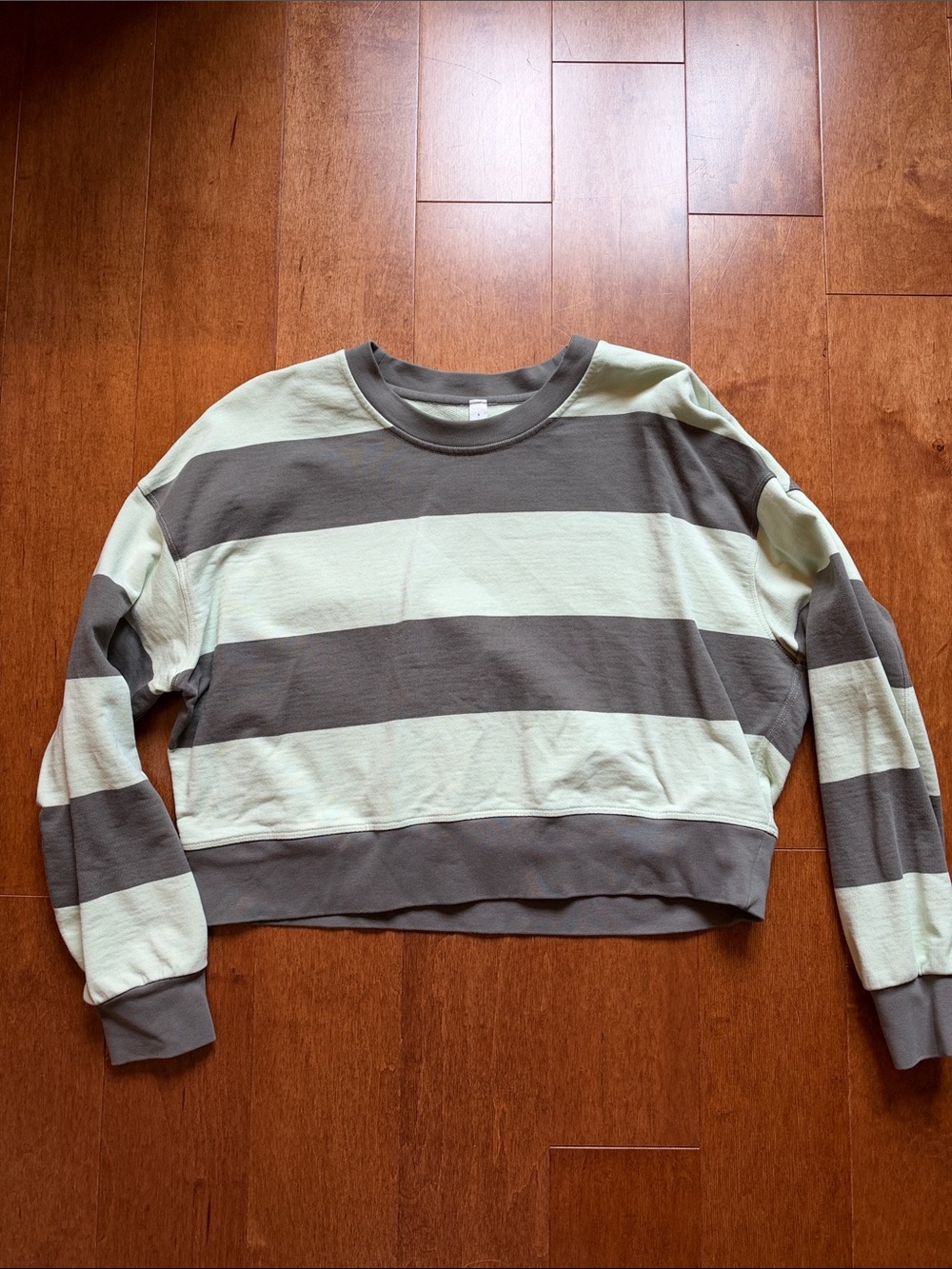 lululemon athletica Perfectly Oversized Cropped Crew Grey Sage/Green Stripe